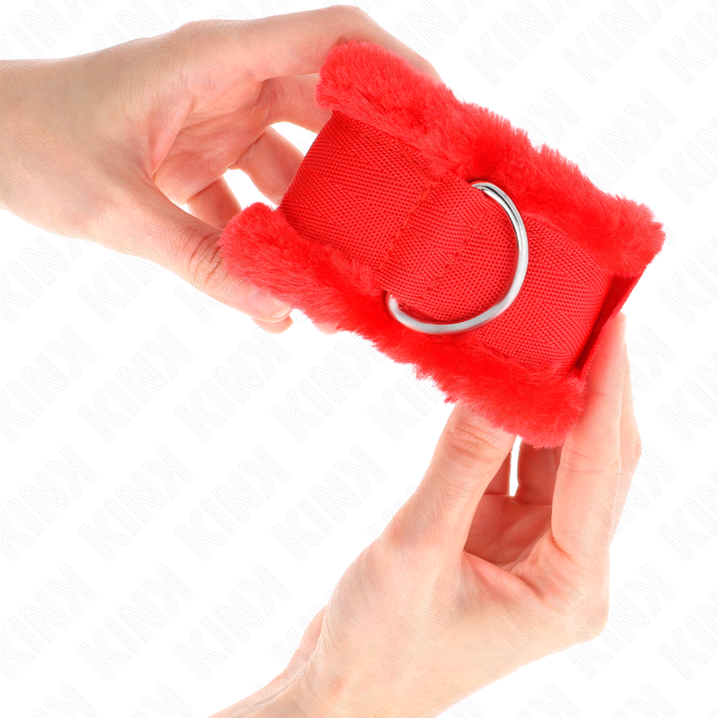 KINK - PELZGEFÜTTERTE HANDGELENKFESSELN ROT VERSTELLBAR 17-31 CM X 7 CM – Bild 3