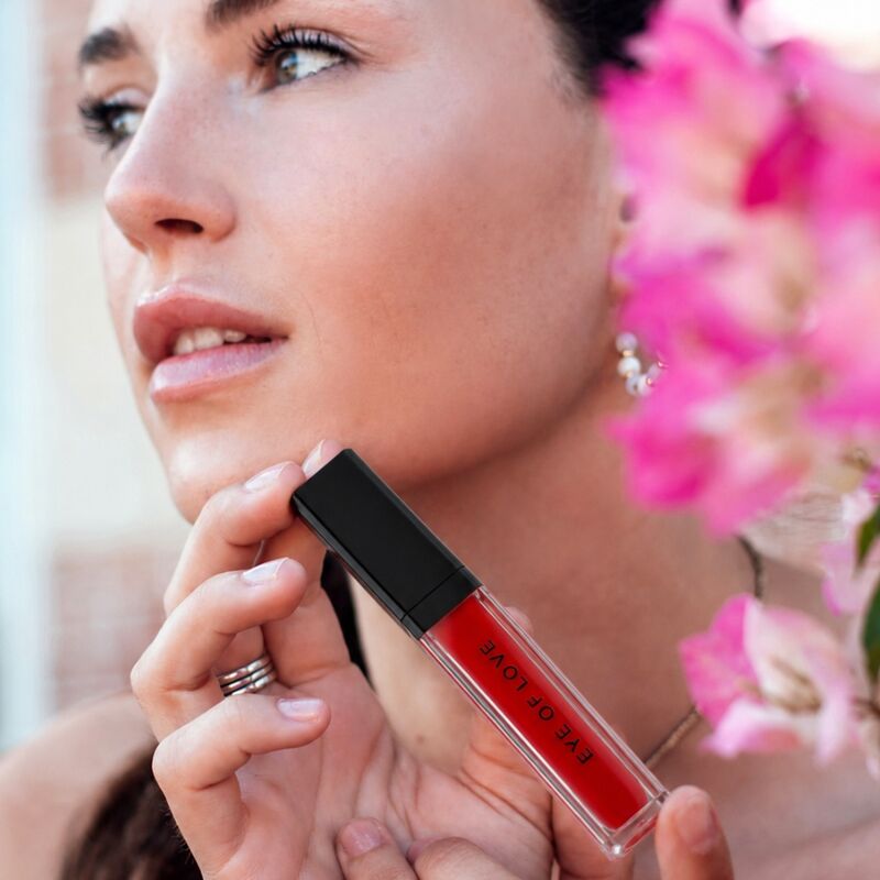 EYE OF LOVE – MATCHMAKER CRIMSON KISS ROTER LIPPENGLOSS MIT VOLUMENWIRKUNG UND PHEROMONEN 8,5 ML – Bild 5